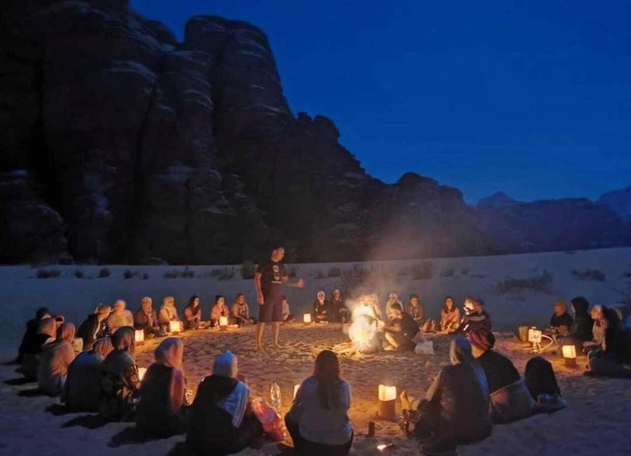 Tamim Luxury Wadi Rum Camp Kültér fotó