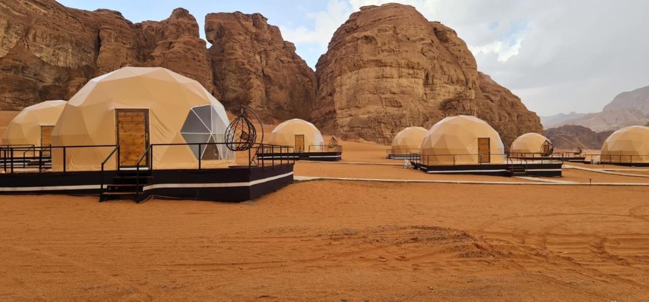 Tamim Luxury Wadi Rum Camp Kültér fotó