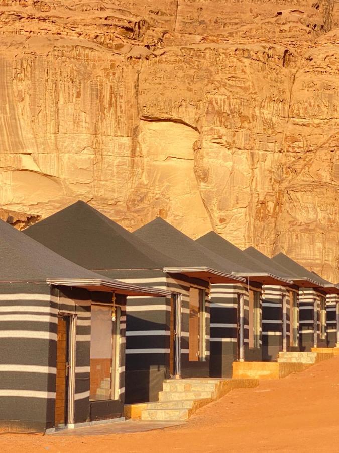 Tamim Luxury Wadi Rum Camp Kültér fotó
