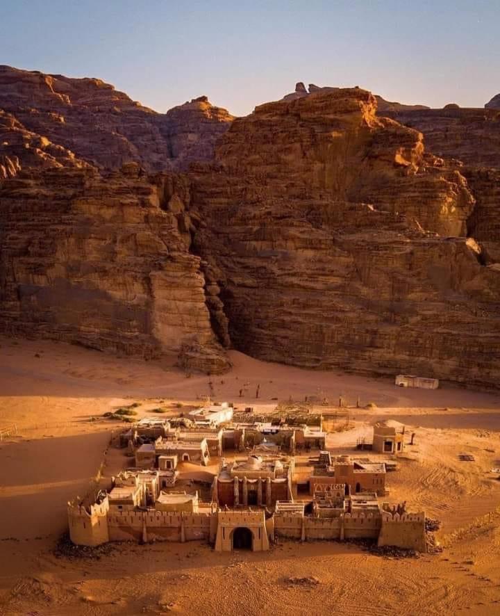 Tamim Luxury Wadi Rum Camp Kültér fotó