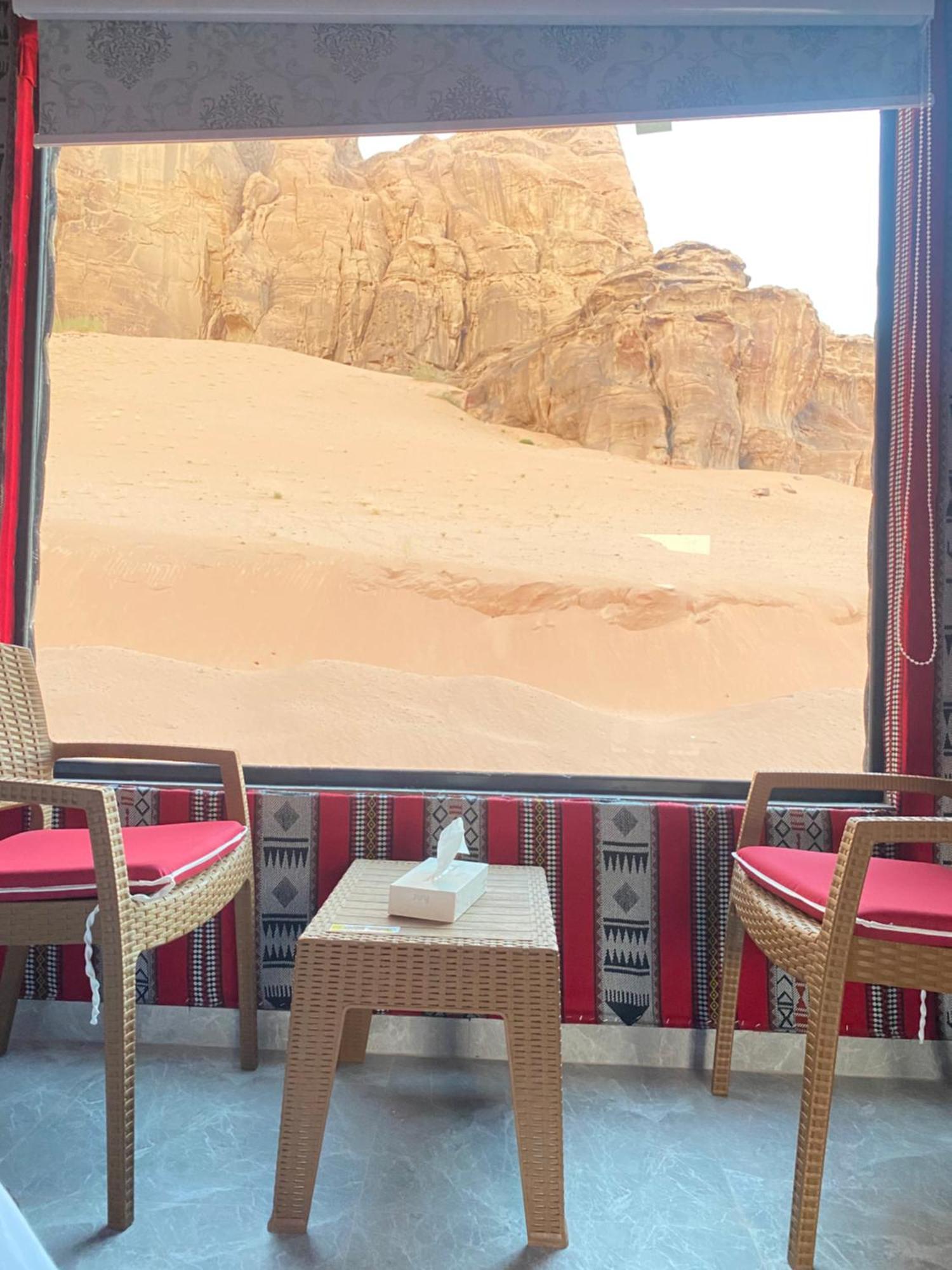 Tamim Luxury Wadi Rum Camp Kültér fotó